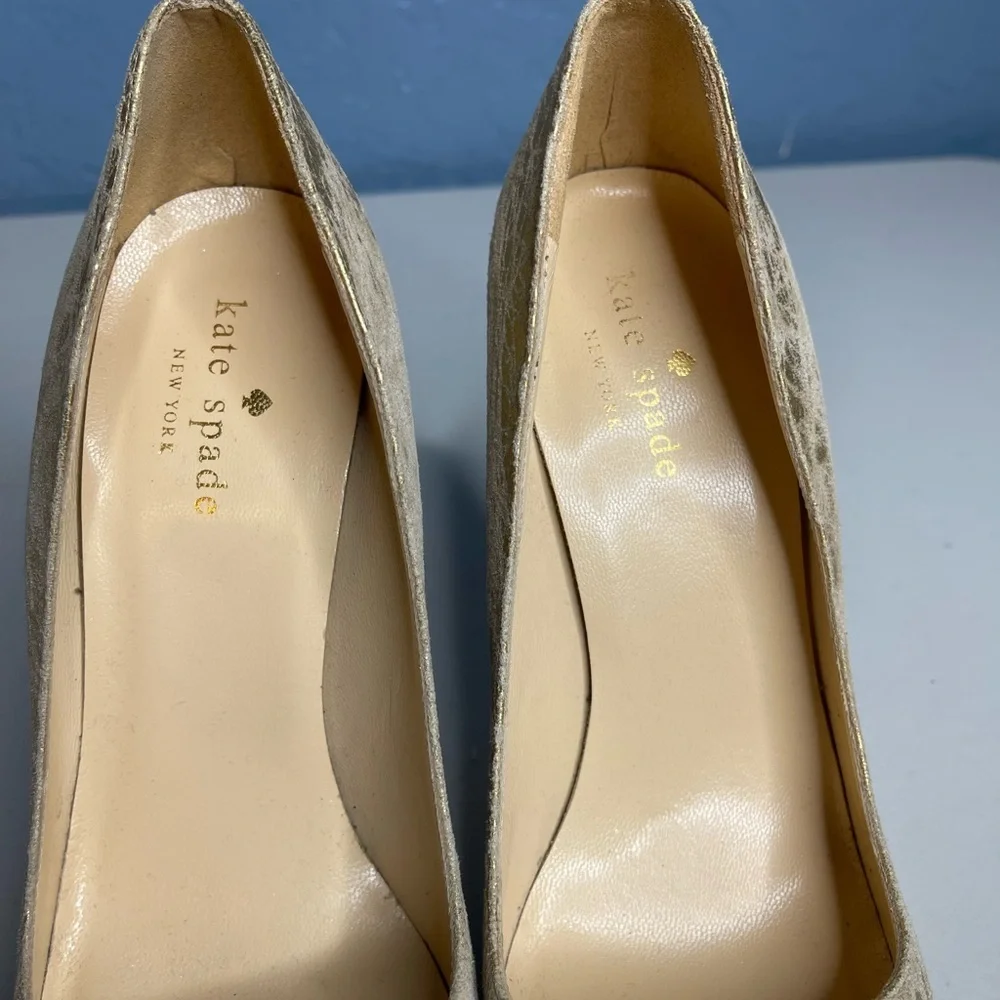 Kate Spade Gold Stiletto textured leather distressed looking size 6.5 Heels